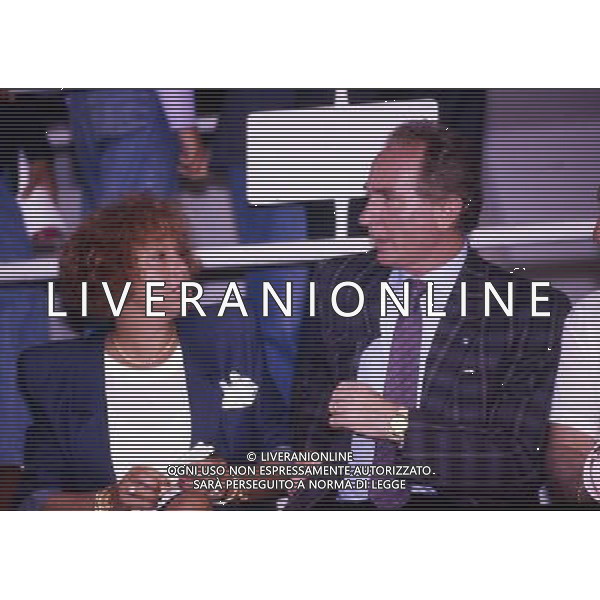 RETROSPETTIVA AZEGLIO VICINI NELLA FOTO AZEGLIO VICINI ALLENATORE CON LA MOGLIE AG ALDO LIVERANI SAS