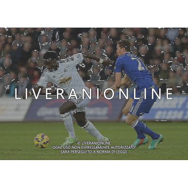 Swansea City\'s Bafetibis Gomis battles with Chelsea\'s Nemanja Matic Photographer /Ashley CrowdenCameraSport Football - Barclays Premiership - Swansea City v Chelsea - Saturday 17th January 2015 - Liberty Stadium - Swansea © CameraSport - 43 Linden Ave. Countesthorpe. Leicester. England. LE8 5PG - Tel: +44 (0) 116 277 4147 - admin@camerasport.com - www.camerasport.com AG ALDO LIVERANI SAS ONLY ITALY
