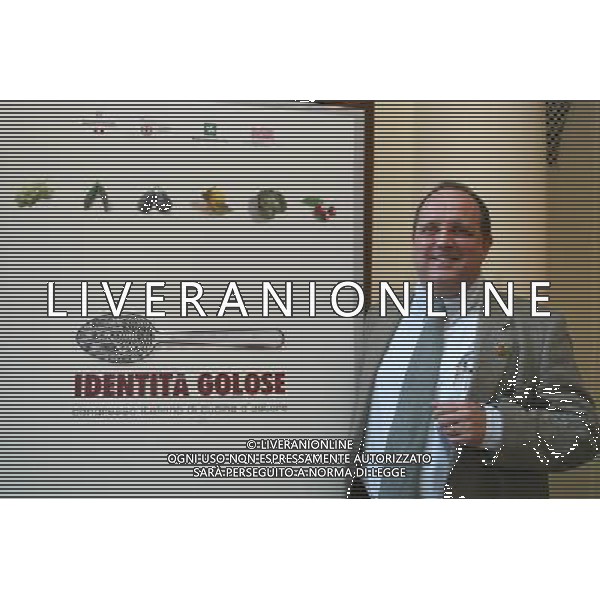 MILANO 13/1/2005 SHERATON DIANA MAJESTIC VIALE PIAVE, 42 PRESENTAZIONE ALLA STAMPA DI: -IDENTITA\' GOLOSE- IL PRIMO CONGRESSO ITALIANO DI CUCINA D\' AUTORE NELLA FOTO PAOLO MARCHI IDEATORE E CURATORE DEL CONGRESSO FOTO ROMANO/AG ALDO LIVERANI