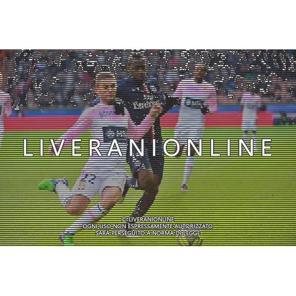 Blaise MATUIDI / Cedric CAMBON - 18.01.2015 - Paris Saint Germain / Evian Thonon - 21eme journee de Ligue 1 Photo : Dave Winter / Icon Sport AG ALDO LIVERANI SAS ONLY ITALY