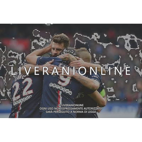 Joie Edinson CAVANI - 18.01.2015 - Paris Saint Germain / Evian Thonon - 21eme journee de Ligue 1 Photo : Dave Winter / Icon Sport AG ALDO LIVERANI SAS ONLY ITALY