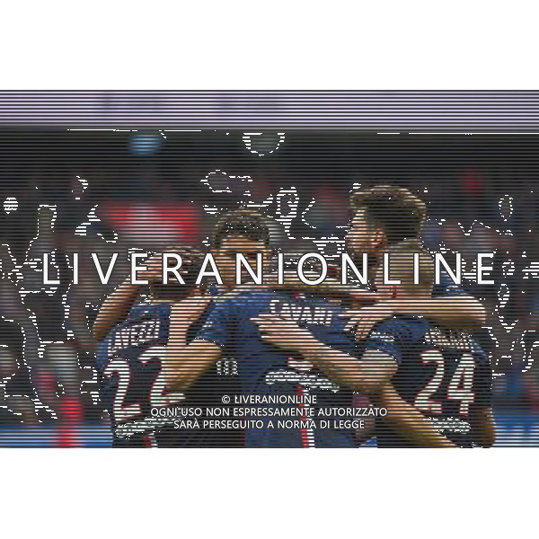 Joie Edinson CAVANI - 18.01.2015 - Paris Saint Germain / Evian Thonon - 21eme journee de Ligue 1 Photo : Dave Winter / Icon Sport AG ALDO LIVERANI SAS ONLY ITALY