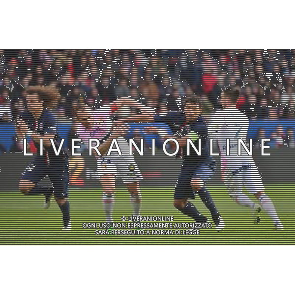Olivier SORLIN / Thiago SILVA - 18.01.2015 - Paris Saint Germain / Evian Thonon - 21eme journee de Ligue 1 Photo : Dave Winter / Icon Sport AG ALDO LIVERANI SAS ONLY ITALY