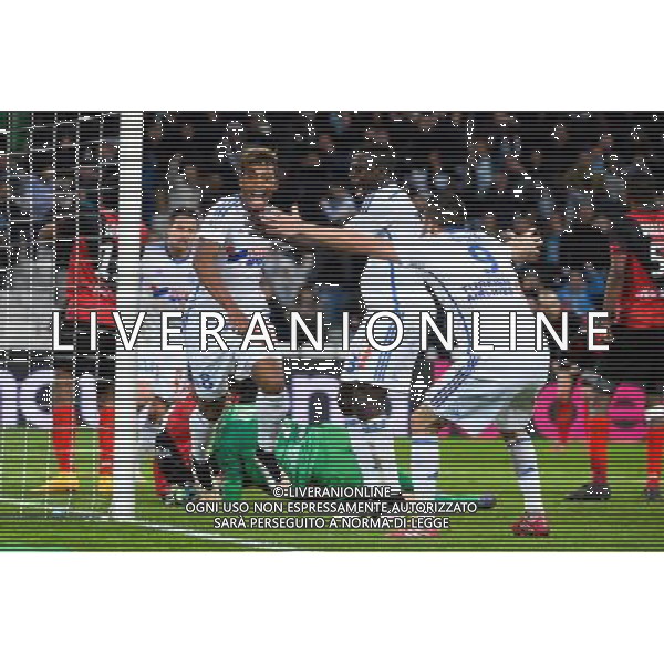 Joie Mario LEMINA / Andre Pierre GIGNAC - 18.01.2015 - Marseille / Guingamp - 21eme journee de Ligue 1 Photo : Gaston Petrelli / Icon Sport AG ALDO LIVERANI SAS ONLY ITALY
