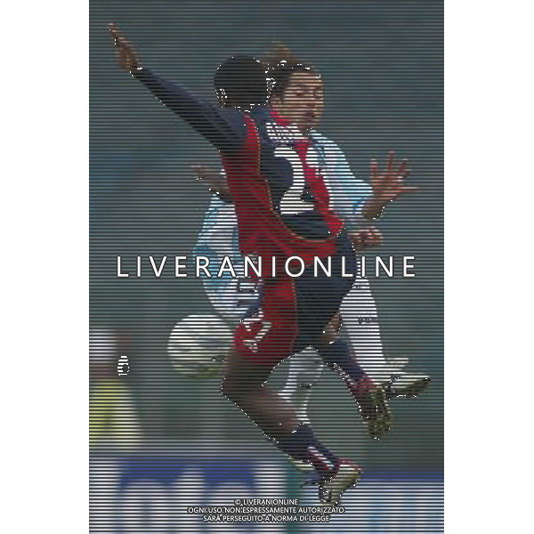 Roma 13/01/2005 Lazio-Cagliari Tim Cup 2004/2005 Nella foto: Aparecido Rodrigue Cesar contro Alvarez Edgard.* Ph Gianni Nucci/Aldo Liverani