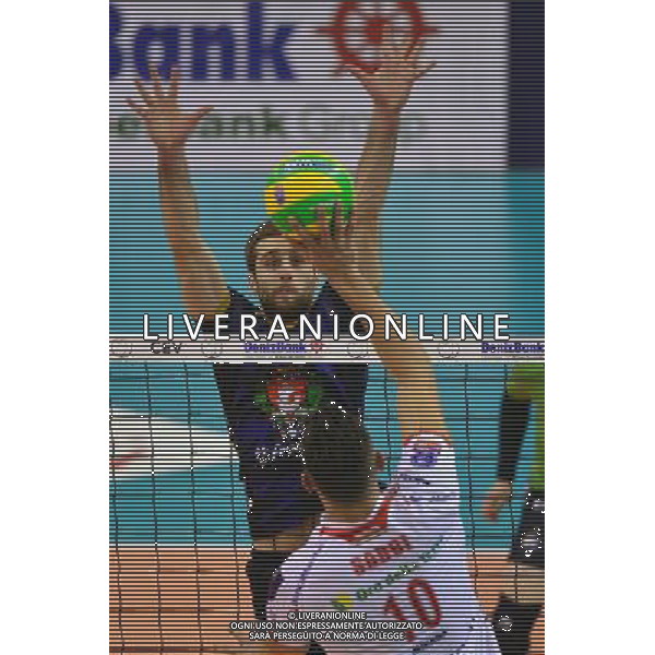 Marko BOJIC / Giulio SABBI - 20.01.2015 - Paris Volley / Treia - Ligue des Champions Photo : Dave Winter / Icon Sport AG ALDO LIVERANI SAS ONLY ITALY