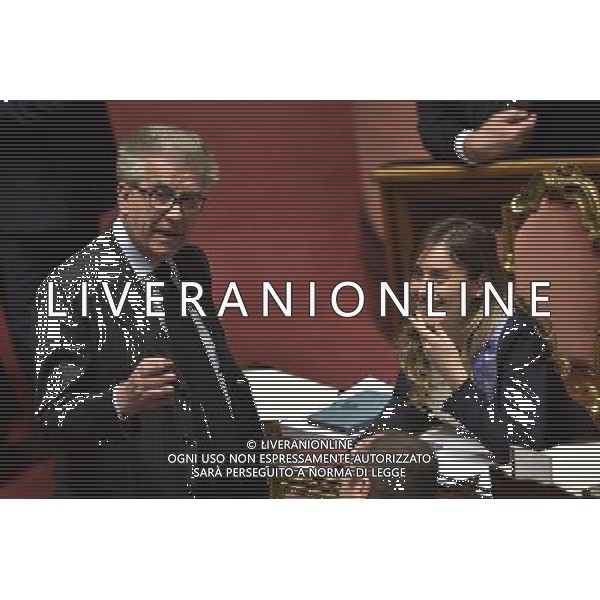 Roma - 21/01/2015 - Palazzo Madama - Discussione del disegno di legge: Disposizioni in materia di elezione della Camera dei deputati - nella foto: Luigi Zanda e Maria Elena Boschi / Ph. Fabrizio Corradetti - Ag. Aldo Liverani Sas