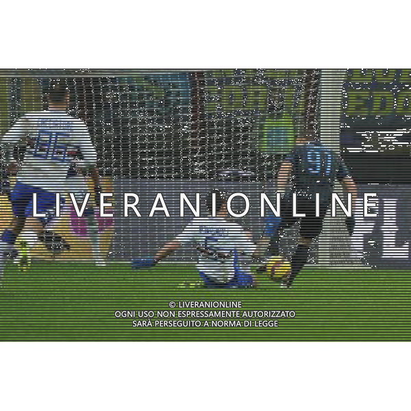 Inter vs Sampdoria Coppa Italia Tim Cup Ottavi di finale Stadio G.Meazza - San Siro Milano 21-01-2015 nella foto Shaqiri lanciato a rete si fa recuperare da Romagnoli ©Garavaglia/AGENZIA ALDO LIVERANI SAS