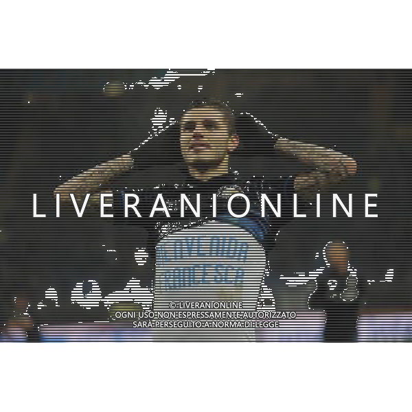 Inter vs Sampdoria Coppa Italia Tim Cup Ottavi di finale Stadio G.Meazza - San Siro Milano 21-01-2015 nella foto esultanza dopo il gol di mauro Icardi del 2 a 0 Inter con la maglietta con dedica alla figlia francesca appena nata ©Garavaglia/AGENZIA ALDO LIVERANI SAS