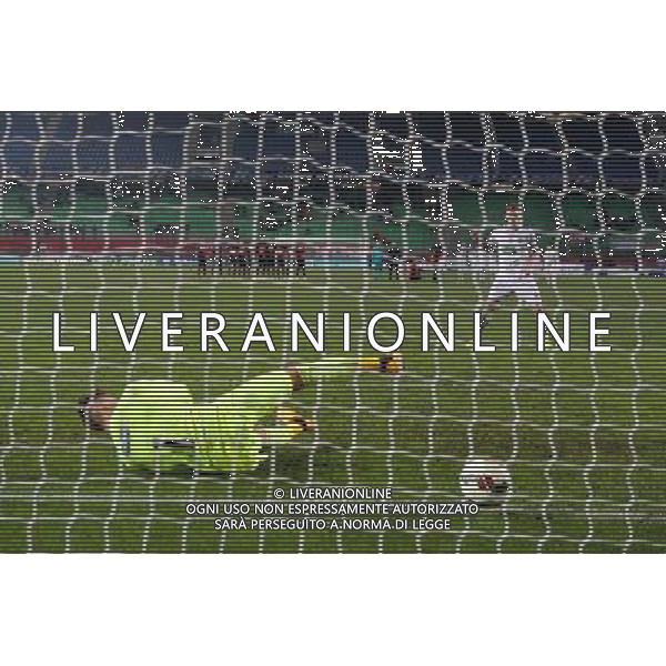 Penalty Gaetan CHARBONNIER - 22.01.2015 - Rennes / Reims - 1/16Finale Coupe de France- Photo : Vincent Michel / Icon Sport *** Local Caption *** AG ALDO LIVERANI SAS ONLY ITALY *** Local Caption *** AG ALDO LIVERANI SAS ONLY ITALY