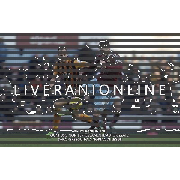 West Ham United\'s Carl Jenkinson in action during todays match Photographer Kieran Galvin/CameraSport Football - Barclays Premiership - West Ham United v Hull City - Sunday 18th January 2015 - Boleyn Ground - London © CameraSport - 43 Linden Ave. Countesthorpe. Leicester. England. LE8 5PG - Tel: +44 (0) 116 277 4147 - admin@camerasport.com - www.camerasport.com AG ALDO LIVERANI SAS ONLY ITALY