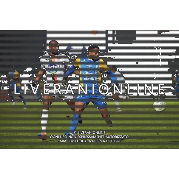 Frederic PIQUIONNE / Djibril KONATE - 23.01.2015 - Creteil / Laval - 21eme journee de Ligue 2 Photo : Dave Winter / Icon Sport AG ALDO LIVERANI SAS ONLY ITALY