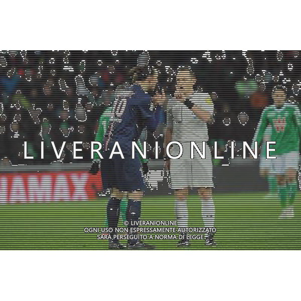 Ruddy BUQUET / Zlatan IBRAHIMOVIC - 25.01.2015 - Saint Etienne / PSG - 22eme journee de Ligue1 Photo : Jean Paul Thomas / Icon Sport AG ALDO LIVERANI SAS ONLY ITALY