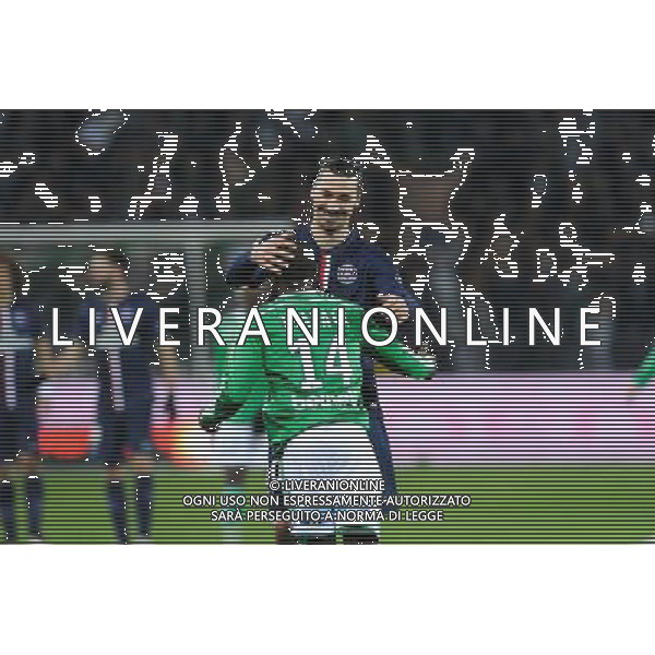 Zlatan IBRAHIMOVIC / Landry N GUEMO - 25.01.2015 - Saint Etienne / PSG - 22eme journee de Ligue1 Photo : Jean Paul Thomas / Icon Sport /Agenzia Aldo Liverani sas - ITALY ONLY - EDITORIAL USE ONLY