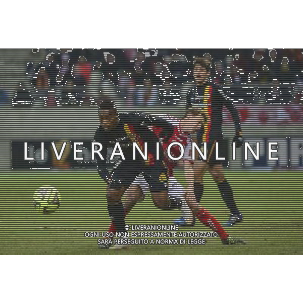 Wylan CYPRIEN / Franck SIGNORINO - 25.01.2015 - Reims / Lens - 22eme journee de Ligue1 Photo : Dave Winter / Icon Sport *** Local Caption *** /Agenzia Aldo Liverani sas - ITALY ONLY - EDITORIAL USE ONLY *** Local Caption *** /Agenzia Aldo Liverani sas - ITALY ONLY - EDITORIAL USE ONLY
