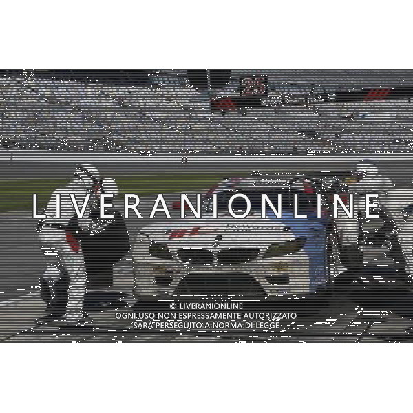 Pitstop Bill Auberlen (USA) Dirk Werner (GER) Augusto Farfus (BRA) Bruno Spengler (CAN) BMW Team RLL BMW Z4 GTE. 25.01.2015. Rolex 24, Saturday, Race, Daytona, USA. - www.xpbimages.com, EMail: requests@xpbimages.com - copy of publication required for printed pictures. Every used picture is fee-liable. © Copyright: Trienitz / XPB Images AG ALDO LIVERANI SAS ONLY ITALY