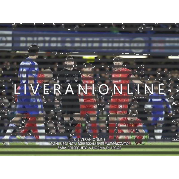 Liverpool\'s Steven Gerrard protests to referee Michael Oliver Photographer Ashley Western /CameraSport Football - Capital One Cup Semi Final Second Leg - Chelsea v Liverpool - Tuesday 27th January 2015 - Stamford Bridge - London © CameraSport - 43 Linden Ave. Countesthorpe. Leicester. England. LE8 5PG - Tel: +44 (0) 116 277 4147 - admin@camerasport.com - www.camerasport.com AG ALDO LIVERANI SAS ONLY ITALY
