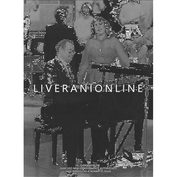 RETROSPETTIVA ALESSANDRA MUSSOLINI NELLA FOTO ALESSANDRA MUSSOLINI CON ROMANO MUSSOLINI AG ALDO LIVERANI SAS