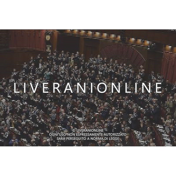 Camera dei Deputati - Seduta comune per Elezione Presidente della Repubblica - Quarta votazione Roma 31 gennaio 2015 nella foto il banco dei deputati della sinistra applaude alla elezione di Mattarella ©Corradetti/AGENZIA ALDO LIVERANI SAS