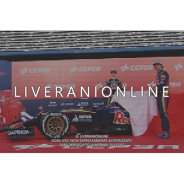 (L to R): Max Verstappen (NLD) Scuderia Toro Rosso and team mate Carlos Sainz Jr (ESP) Scuderia Toro Rosso unveil the new Scuderia Toro Rosso STR10. 31.01.2015. Formula One Testing, Preparation Day, Jerez, Spain. - www., EMail: requests@ - copy of publication required for printed pictures. Every used picture is fee-liable. © Copyright: Batchelor / /Agenzia Aldo Liverani Sas - ITALY ONLY - EDITORIAL USE ONLY