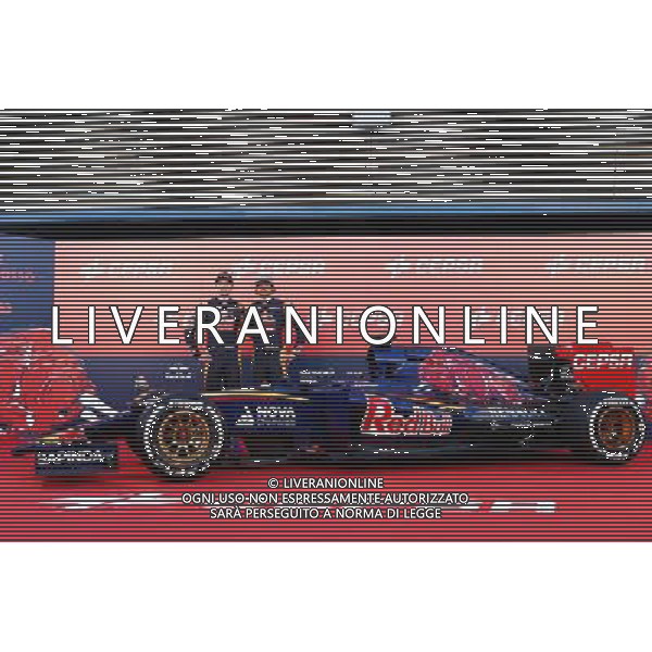 (L to R): Max Verstappen (NLD) Scuderia Toro Rosso and team mate Carlos Sainz Jr (ESP) Scuderia Toro Rosso unveil the new Scuderia Toro Rosso STR10. 31.01.2015. Formula One Testing, Preparation Day, Jerez, Spain. - www., EMail: requests@ - copy of publication required for printed pictures. Every used picture is fee-liable. © Copyright: Batchelor / /Agenzia Aldo Liverani Sas - ITALY ONLY - EDITORIAL USE ONLY