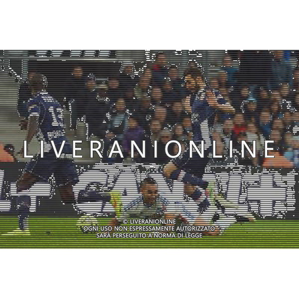 Dimitri PAYET / Cedric BARBOSA - 31.01.2015 - Marseille / Evian Thonon - 23eme journee de Ligue 1 - Photo : Gaston Petrelli / Icon Sport /Agenzia Aldo Liverani sas - ITALY ONLY - EDITORIAL USE ONLY