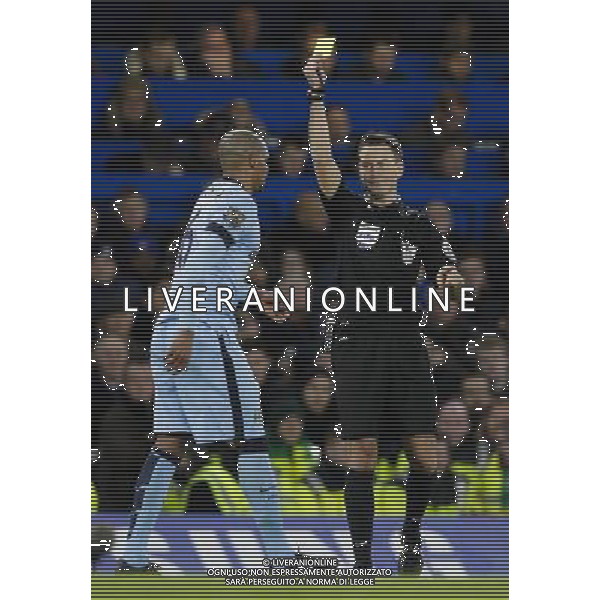 Manchester City\'s Fernando gets a yellow card from referee Mark Clattenburg Photographer Craig Mercer/CameraSport Football - Barclays Premiership - Chelsea v Manchester City - Saturday 31st January 2015 - Stamford Bridge - London Ã‚Â© CameraSport - 43 Linden Ave. Countesthorpe. Leicester. England. LE8 5PG - Tel: +44 (0) 116 277 4147 - admin@camerasport.com - www.camerasport.com ag aldo liverani sas only italy