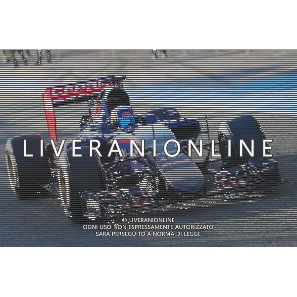 Carlos Sainz Jr (ESP) Scuderia Toro Rosso STR10. 01.02.2015. Formula One Testing, Day One, Jerez, Spain. AG ALDO LIVERANI SAS ONLY ITALY