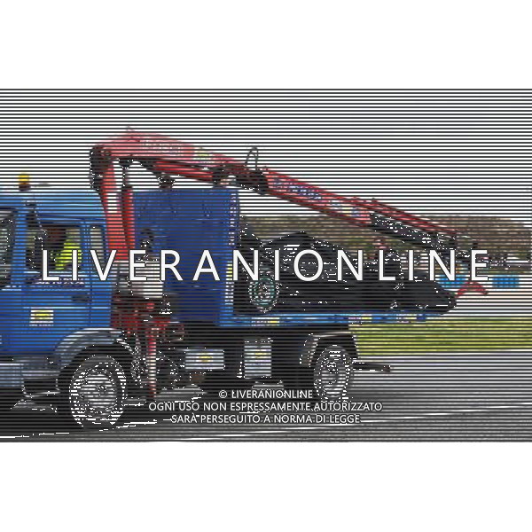 The Mercedes AMG F1 W06 of Nico Rosberg (GER) Mercedes AMG F1 is recovered back to the pits on the back of a truck. 03.02.2015. Formula One Testing, Day Three, Jerez, Spain. AG ALDO LIVERANI SAS ONLY ITALY