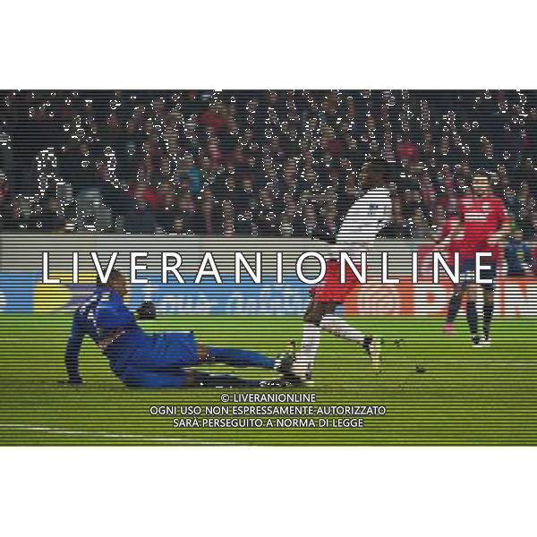 Vincent ENYEAMA / Blaise MATUIDI - 03.02.2015 - Lille / Paris Saint Germain - 1/2Finale Coupe de la Ligue Photo : Dave Winter / Icon Sport /Agenzia Aldo Liverani sas - ITALY ONLY - EDITORIAL USE ONLY
