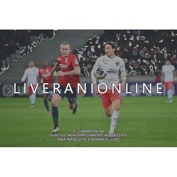 Edinson CAVANI / Simon KJAER - 03.02.2015 - Lille / Paris Saint Germain - 1/2Finale Coupe de la Ligue Photo : Dave Winter / Icon Sport /Agenzia Aldo Liverani sas - ITALY ONLY - EDITORIAL USE ONLY