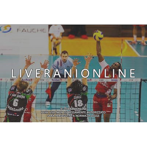 Ludovic CASTARD - 03.02.2015 - Cannes / Tourcoing - 18eme journee de Ligue A Photo : Jean Christophe Magnenet / Icon Sport /AGENZIA ALDO LIVERANI SAS - ITALY ONLY - EDITORIAL USE ONLY