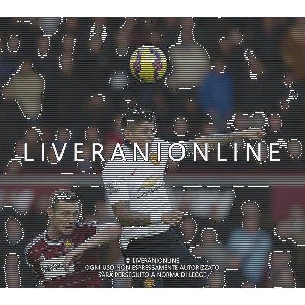 Manchester United\'s Marcos Rojo wins a header Photographer Craig Mercer/CameraSport Football - Barclays Premiership - West Ham United v Manchester United - Sunday 8th February 2015 - Boleyn Ground - London © CameraSport - 43 Linden Ave. Countesthorpe. Leicester. England. LE8 5PG - Tel: +44 (0) 116 277 4147 - admin@camerasport.com - www.camerasport.com /Agenzia Aldo Liverani Sas - ITALY ONLY - EDITORIAL USE ONLY