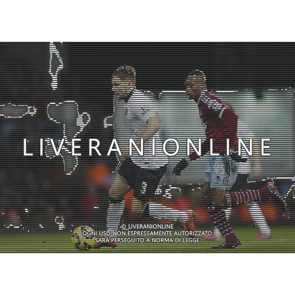 Manchester United\'s Luke Shaw in action during todays match Photographer Craig Mercer/CameraSport Football - Barclays Premiership - West Ham United v Manchester United - Sunday 8th February 2015 - Boleyn Ground - London © CameraSport - 43 Linden Ave. Countesthorpe. Leicester. England. LE8 5PG - Tel: +44 (0) 116 277 4147 - admin@camerasport.com - www.camerasport.com /Agenzia Aldo Liverani Sas - ITALY ONLY - EDITORIAL USE ONLY