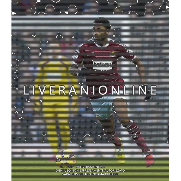 West Ham United\'s Alexandre Song in action during todays match Photographer Craig Mercer/CameraSport Football - Barclays Premiership - West Ham United v Manchester United - Sunday 8th February 2015 - Boleyn Ground - London © CameraSport - 43 Linden Ave. Countesthorpe. Leicester. England. LE8 5PG - Tel: +44 (0) 116 277 4147 - admin@camerasport.com - www.camerasport.com /Agenzia Aldo Liverani Sas - ITALY ONLY - EDITORIAL USE ONLY