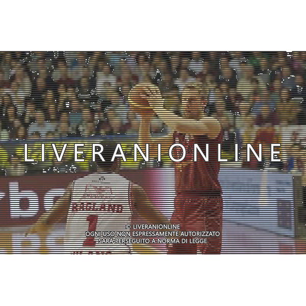 MESTRE (VE) 09-02-2015 UMANA REYER VENEZIA-EA7 EMPORIO ARMANI MILANO NELLA FOTO:DULKYS DEIVIDAS FOTO PAOLA GARBUIO/AG.ALDO LIVERANI