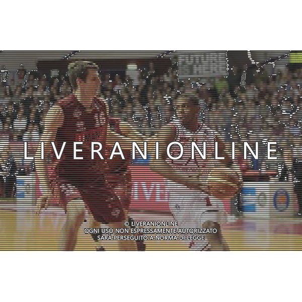 MESTRE (VE) 09-02-2015 UMANA REYER VENEZIA-EA7 EMPORIO ARMANI MILANO NELLA FOTO:RAGLAND JOE E ORTNER BENJAMIN FOTO PAOLA GARBUIO/AG.ALDO LIVERANI