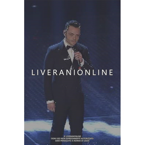 65mo FESTIVAL DELLA CANZONE ITALIANA DI SANREMO PRIMA SERATA 10 FEBBRAIO 2015 NELLA FOTO Tiziano Ferro ©Gazzaniga/Agenzia Aldo Liverani sas