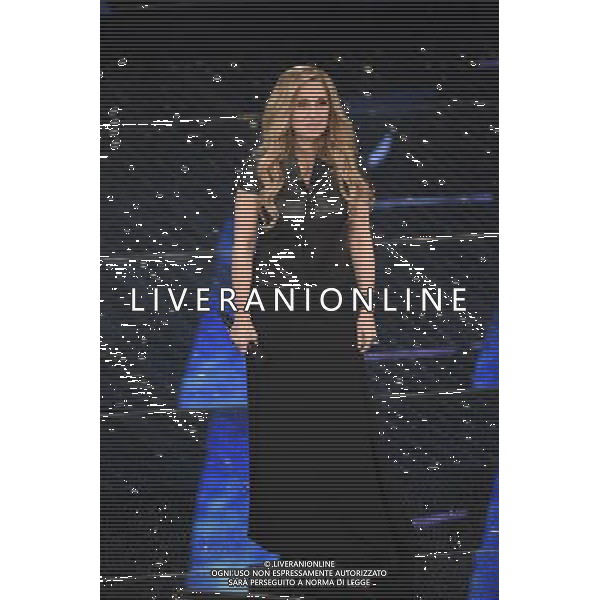 65mo FESTIVAL DELLA CANZONE ITALIANA DI SANREMO PRIMA SERATA 10 FEBBRAIO 2015 NELLA FOTO LARA FABIAN ©Gazzaniga/Agenzia Aldo Liverani sas