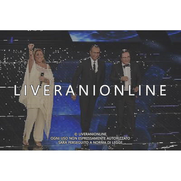 65mo FESTIVAL DELLA CANZONE ITALIANA DI SANREMO PRIMA SERATA 10 FEBBRAIO 2015 NELLA FOTO CARLO CONTI CON ALBANO CARRISI E ROMINA POWER ©Gazzaniga/Agenzia Aldo Liverani sas