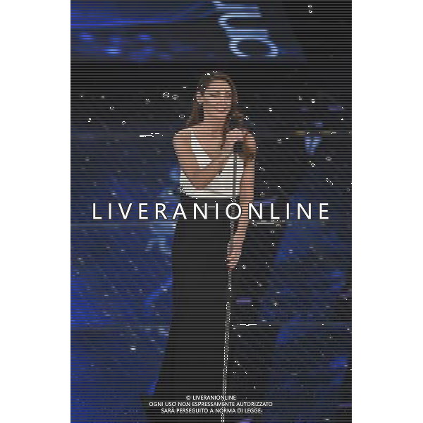 SECONDA SERATA 65mo FESTIVAL DELLA CANZONE ITALIANA DI SANREMO 11 FEBBRAIO 2015 nella foto Anna Tatangelo ©Gazzaniga/Agenzia Aldo Liverani sas
