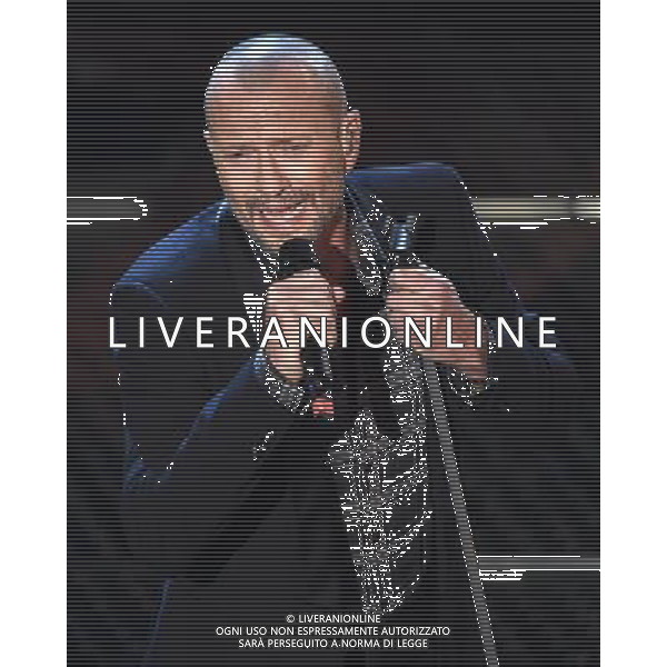 SECONDA SERATA 65mo FESTIVAL DELLA CANZONE ITALIANA DI SANREMO 11 FEBBRAIO 2015 nella foto Biagio Antonacci ©Gazzaniga/Agenzia Aldo Liverani sas