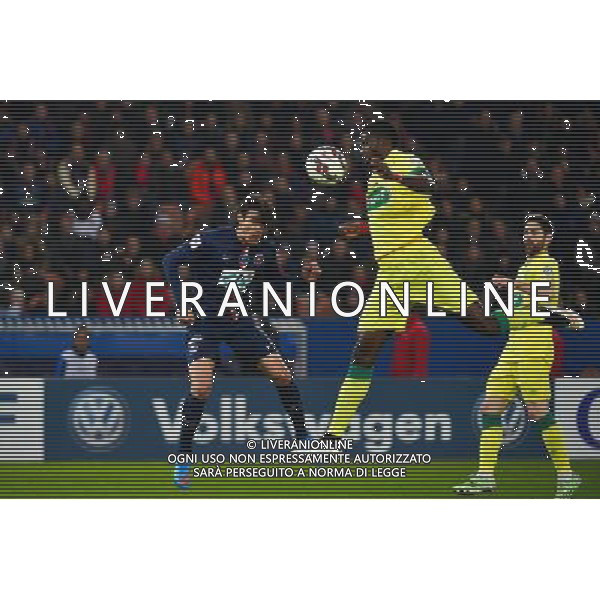 Edinson CAVANI / main de Papy Mison DJILOBODJI - 11.02.2015 - Paris Saint Germain / Nantes - 1/8Finale Cupe de France- Photo : Dave Winter / Icon Sport AG ALDO LIVERANI SAS ONLY ITALY
