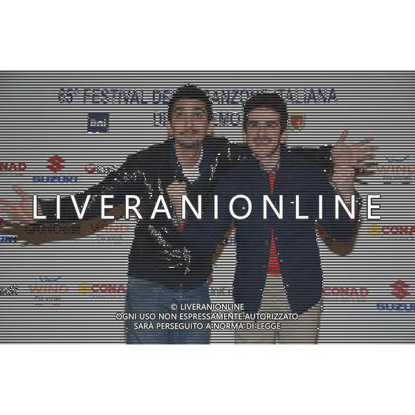65mo FESTIVAL DELLA CANZONE ITALIANA DI SANREMO 12 FEBBRAIO 2015 Nella foto: Fabrizio Biggio e Francesco Mandelli ©Gazzaniga/AGENZIA ALDO LIVERANI SAS