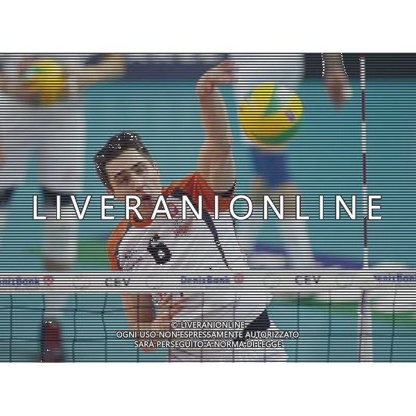 12.02.2015 Jastrzebie Zdroj sport siatkowka mezczyzn Liga Mistrzow 2015 , 2015 CEV DenizBank Volleyball Champions League - Men . Jastrzebski Wegiel (biale) - Sir Safety Perugia (czerwone) n/z. Mateusz Malinowski . Fot. Tomasz Wantula / EDYTOR.net/NEWSPIX.PL --- Newspix.pl /Agenzia Aldo Liverani sas - ITALY ONLY - EDITORIAL USE ONLY *** Local Caption *** www.newspix.pl mail us: info@newspix.pl call us: 0048 022 23 22 222 --- Polish Picture Agency by Ringier Axel Springer Poland