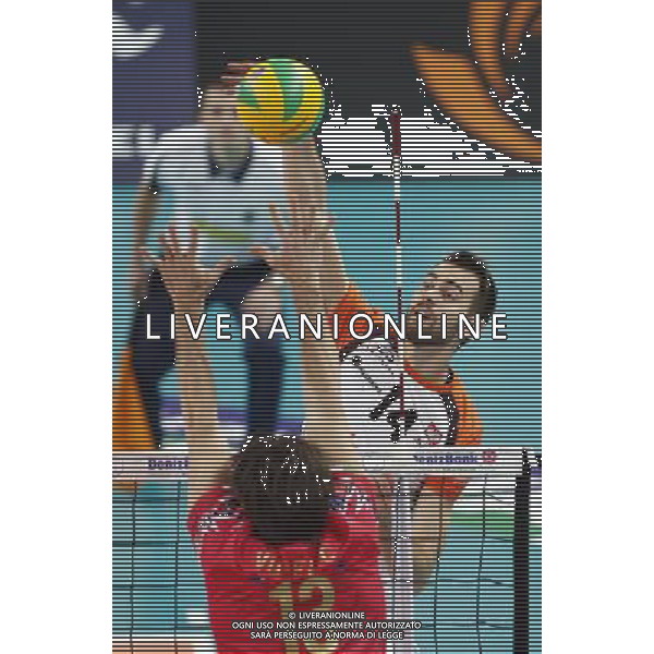 12.02.2015 Jastrzebie Zdroj sport siatkowka mezczyzn Liga Mistrzow 2015 , 2015 CEV DenizBank Volleyball Champions League - Men . Jastrzebski Wegiel (biale) - Sir Safety Perugia (czerwone) n/z. Guillaume Quesque . Fot. Tomasz Wantula / EDYTOR.net/NEWSPIX.PL --- Newspix.pl /Agenzia Aldo Liverani sas - ITALY ONLY - EDITORIAL USE ONLY *** Local Caption *** www.newspix.pl mail us: info@newspix.pl call us: 0048 022 23 22 222 --- Polish Picture Agency by Ringier Axel Springer Poland