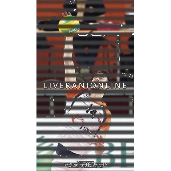 12.02.2015 Jastrzebie Zdroj sport siatkowka mezczyzn Liga Mistrzow 2015 , 2015 CEV DenizBank Volleyball Champions League - Men . Jastrzebski Wegiel (biale) - Sir Safety Perugia (czerwone) n/z. Guillaume Quesque . Fot. Tomasz Wantula / EDYTOR.net/NEWSPIX.PL --- Newspix.pl /Agenzia Aldo Liverani sas - ITALY ONLY - EDITORIAL USE ONLY *** Local Caption *** www.newspix.pl mail us: info@newspix.pl call us: 0048 022 23 22 222 --- Polish Picture Agency by Ringier Axel Springer Poland