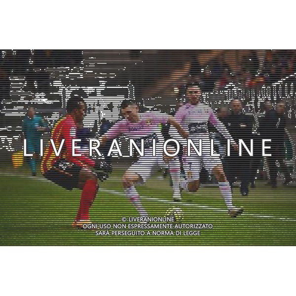 Mathieu DUHAMEL / Jean Philippe GBAMIN - 14.02.2015 - Lens / Evian Thonon - 25eme journee de Ligue 1 Photo : Dave Winter / Icon Sport AG ALDO LIVERANI SAS ONLY ITALY