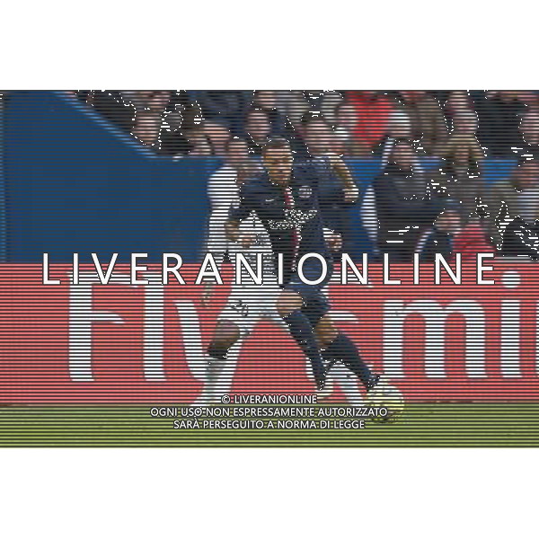 Gregory Van Der Wiel - 14.02.2015 - Paris Saint Germain / Caen - 25eme journee de Ligue 1 Photo : Andre Ferreira / Icon Sport AG ALDO LIVERANI SAS ONLY ITALY