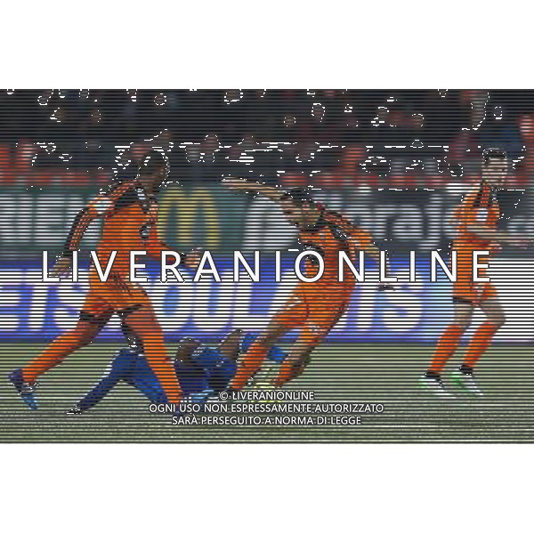 Walid MESLOUB / Arnold MVUEMBA - 15.02.2015 - Lorient / Lyon - 25eme journee de Ligue 1 - Photo : Vincent Michel / Icon Sport AG ALDO LIVERANI SAS ONLY ITALY
